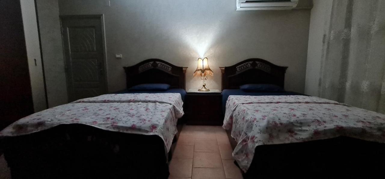Comfy 2-Bedrooms Apartment In Cairo 44-2 Kültér fotó